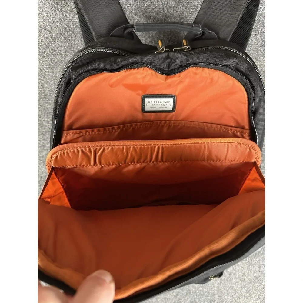 Briggs & Riley-High End Luggage-Verb Live Backpack-VB415-4-Multiple Compartments